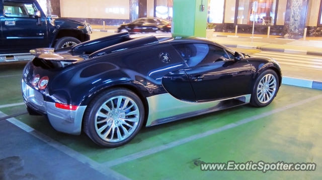 Bugatti Veyron spotted in Dubai, United Arab Emirates