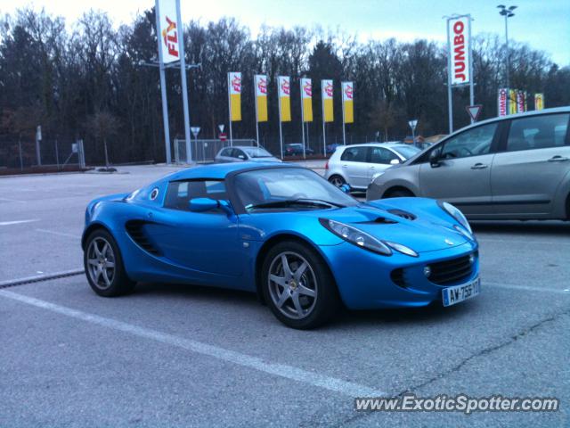Lotus Elise spotted in Geneva, Switzerland