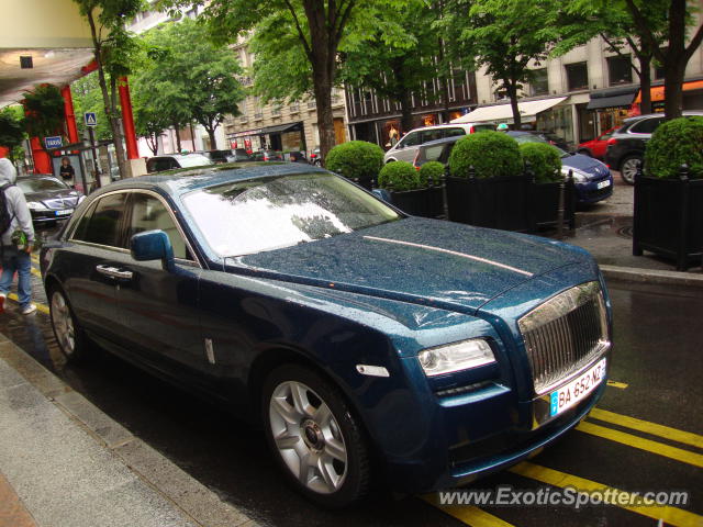 Rolls Royce Ghost spotted in Paris, France