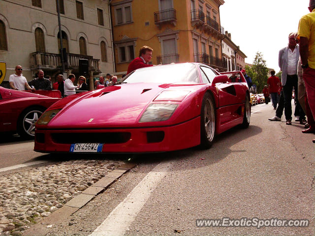 Ferrari F40 spotted in Vittorio Veneto, Italy