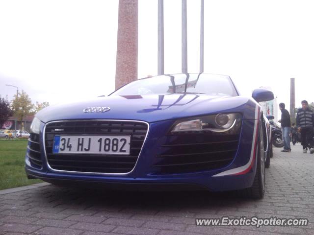 Audi R8 spotted in Istanbul, Turkey