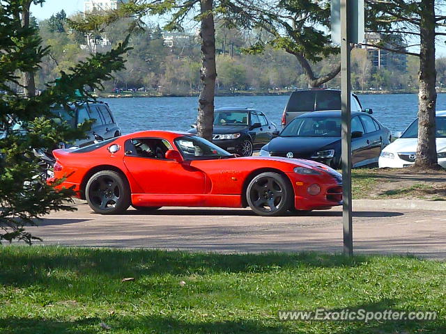 Dodge Viper spotted in Minneapolis, Minnesota