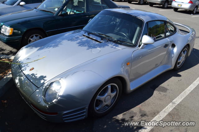 Porsche 959 spotted in Danville, California