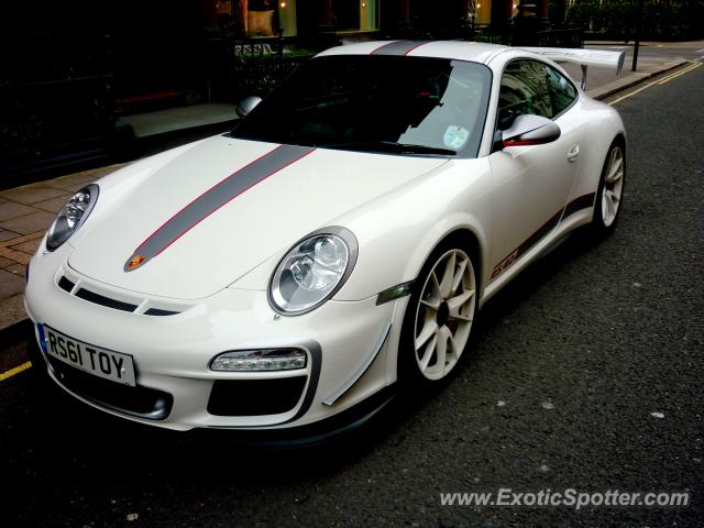 Porsche 911 GT3 spotted in London, United Kingdom