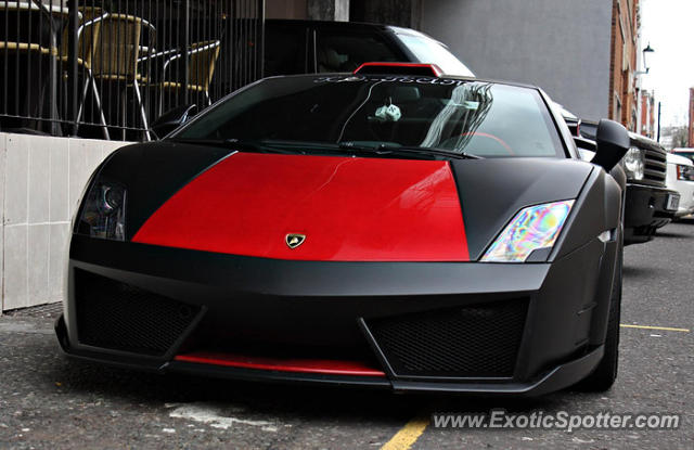 Lamborghini Gallardo spotted in London, United Kingdom
