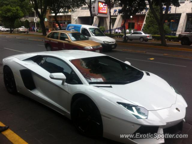 Lamborghini Aventador spotted in Mexico City, Mexico