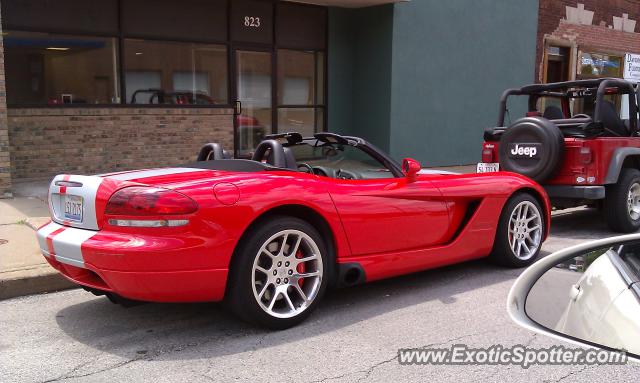 Dodge Viper spotted in Davenport, Iowa