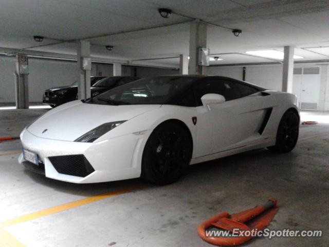 Lamborghini Gallardo spotted in Bergamo, Italy