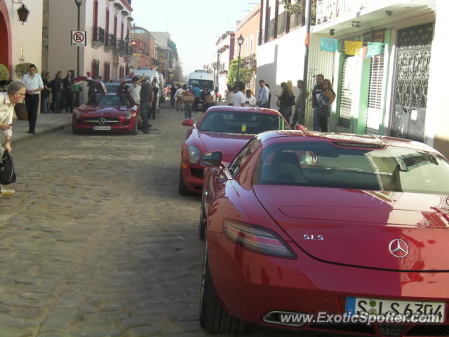 Mercedes SLS AMG spotted in Oaxaca, Mexico