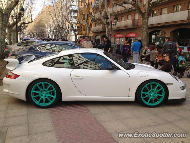 Porsche 911 GT3 spotted in Tarragona, Spain