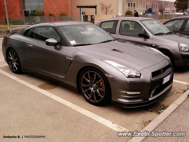 Nissan Skyline spotted in Fontanelle, Italy