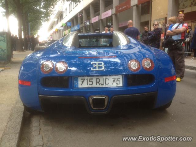 Bugatti Veyron spotted in Le Mans, France