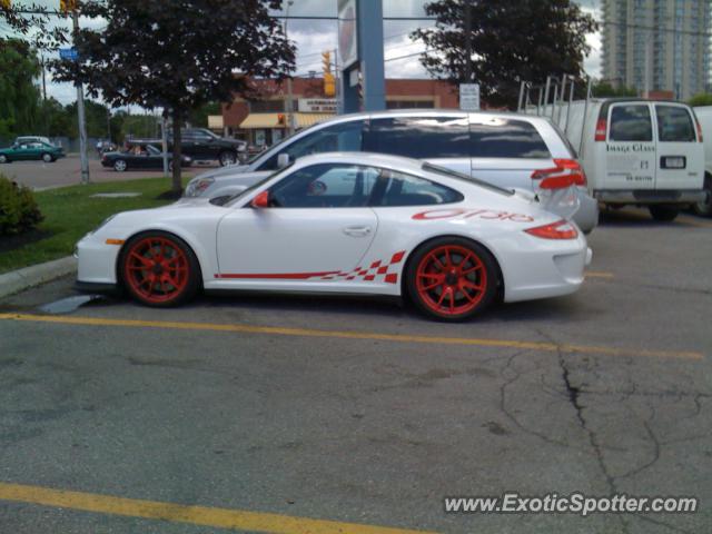 Porsche 911 GT3 spotted in Toronto, Canada
