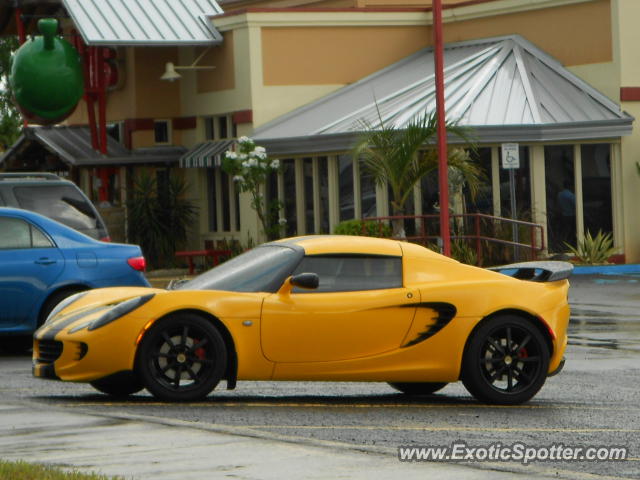 Lotus Elise spotted in Humacao, Puerto Rico