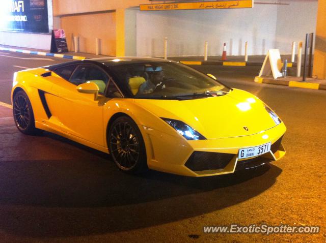 Lamborghini Gallardo spotted in Dubai, United Arab Emirates