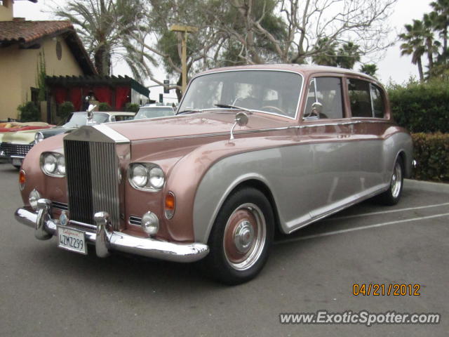 Rolls Royce Phantom spotted in Rancho Santa Fe, California
