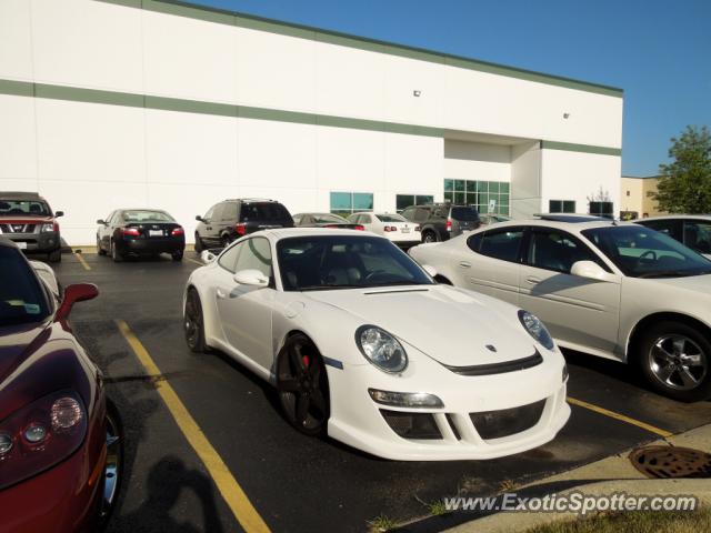Porsche 911 spotted in Wauconda, Illinois