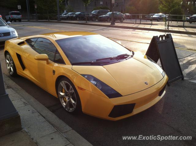 Lamborghini Gallardo spotted in Pittsburgh, Pennsylvania