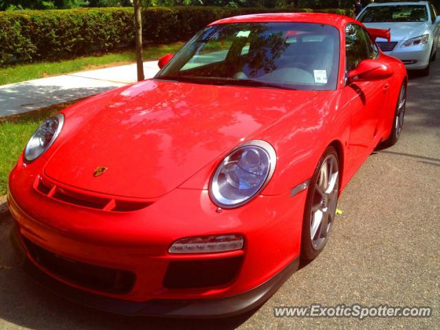 Porsche 911 GT3 spotted in Glen Ridge, New Jersey