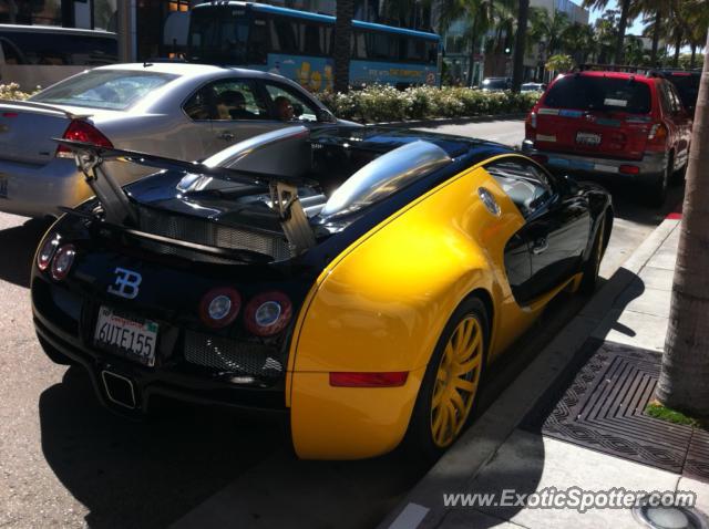 Bugatti Veyron spotted in Beverley Hills, California
