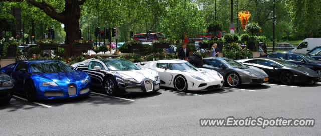 Bugatti Veyron spotted in London, United Kingdom