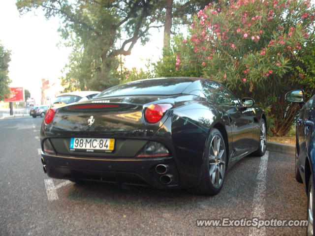 Ferrari California spotted in Paço de Arcos, Portugal