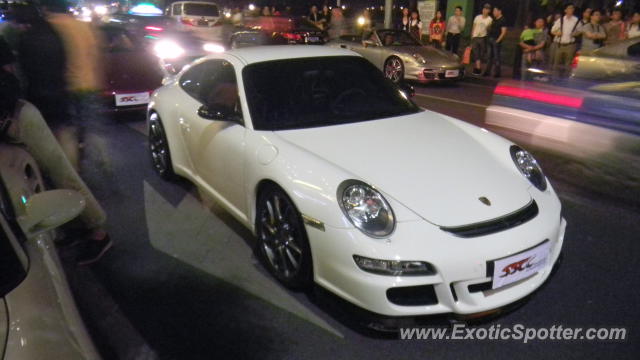 Porsche 911 GT3 spotted in SHANGHAI, China