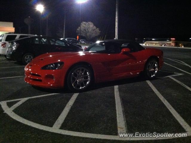 Dodge Viper spotted in Westfield, Indiana