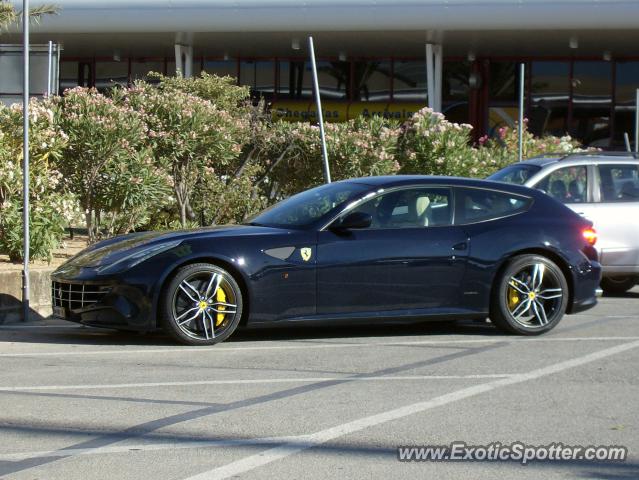 Ferrari FF spotted in Faro, Portugal