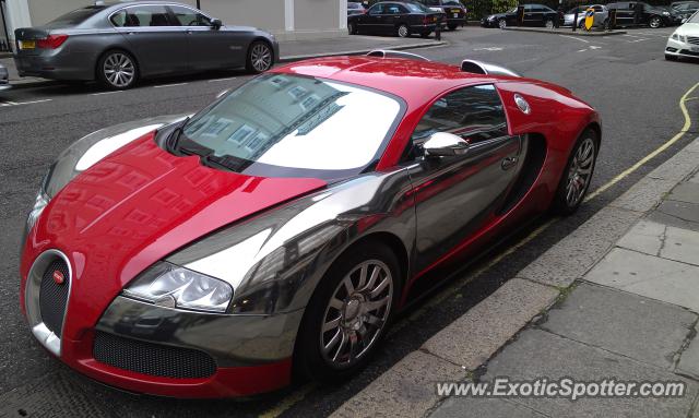 Bugatti Veyron spotted in Knightsbridge, United Kingdom