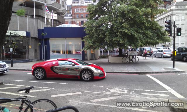 Bugatti Veyron spotted in Knightsbridge, United Kingdom