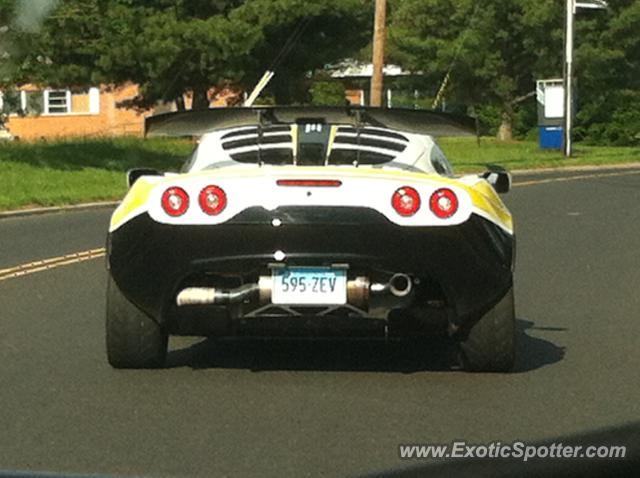 Lotus Exige spotted in NJ Turnpike, New Jersey