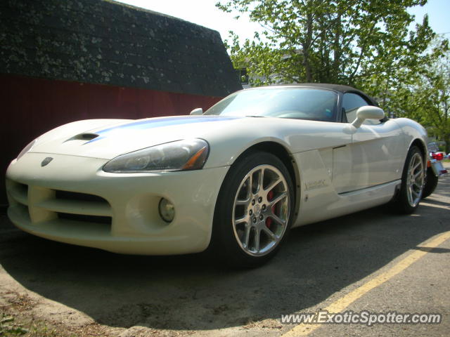Dodge Viper spotted in Fredericton, Canada