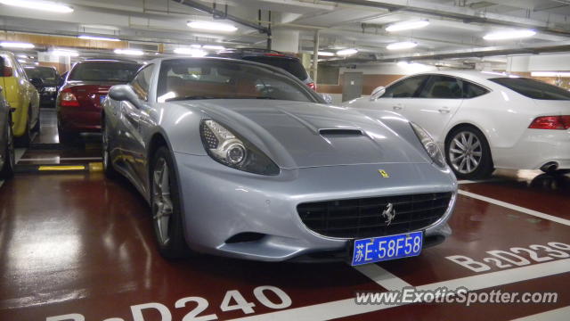 Ferrari California spotted in SHANGHAI, China
