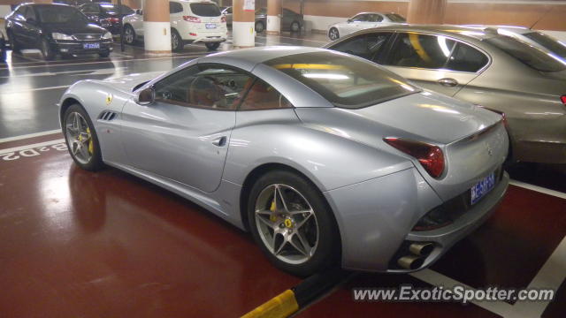 Ferrari California spotted in SHANGHAI, China