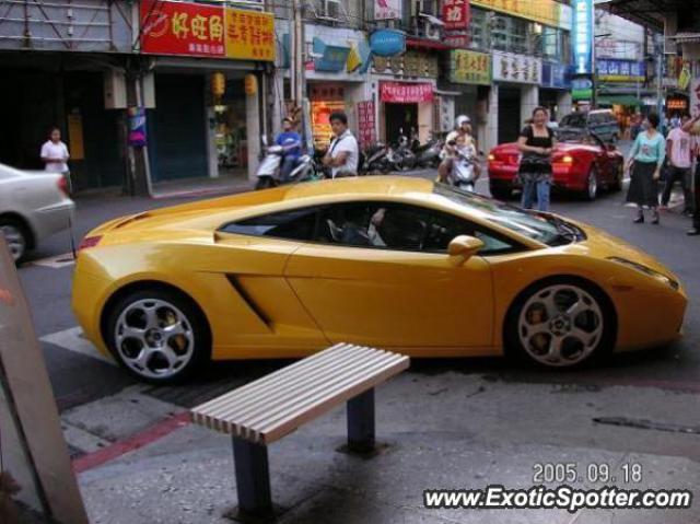 Lamborghini Gallardo spotted in Taipei, Taiwan