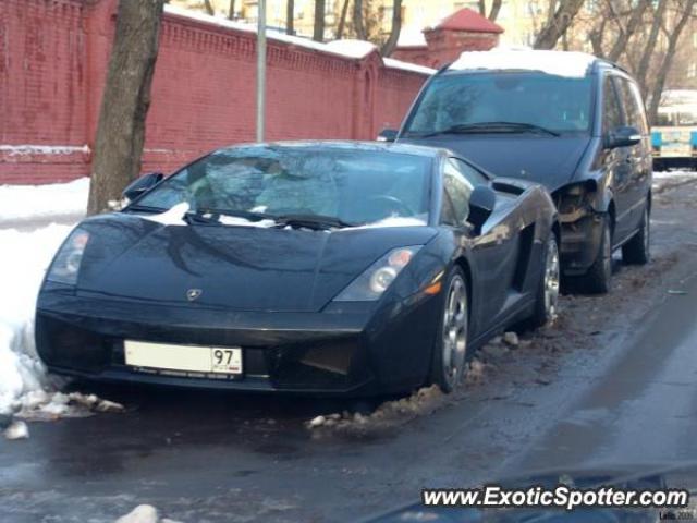 Lamborghini Gallardo spotted in Moscow, Russia