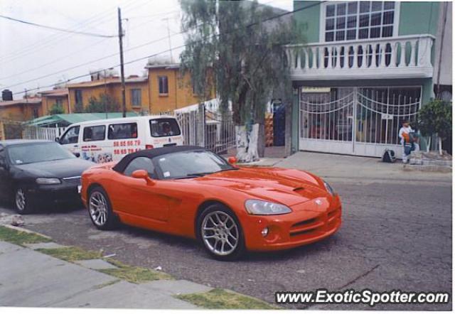 Dodge Viper spotted in Mexico state, Mexico