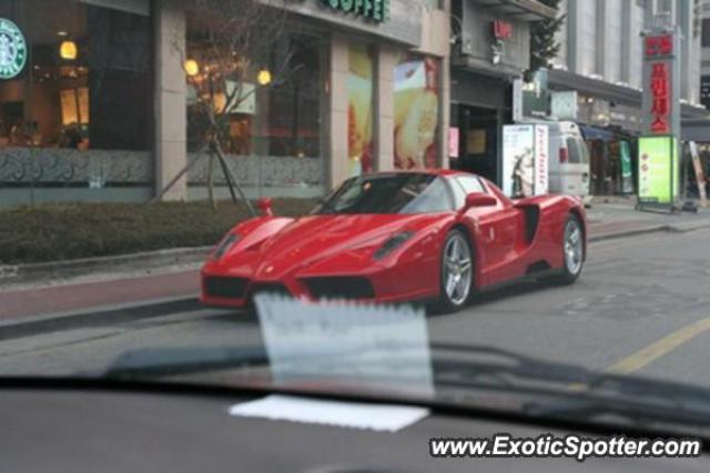 Ferrari Enzo spotted in Seoul, South Korea