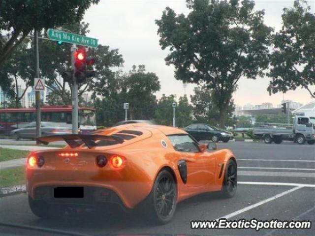 Lotus Exige spotted in Singapore, Singapore