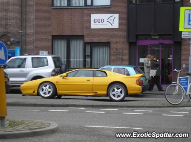 Lotus Esprit spotted in Nieuwegein, Netherlands