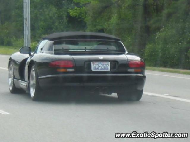 Dodge Viper spotted in Wilmington, North Carolina