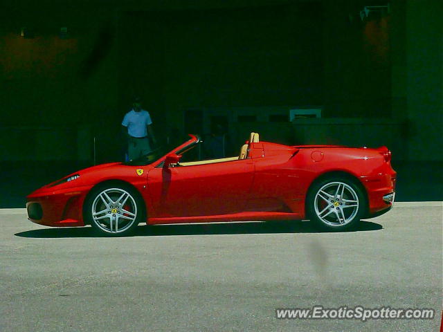 Ferrari F430 spotted in Minneapolis, Minnesota