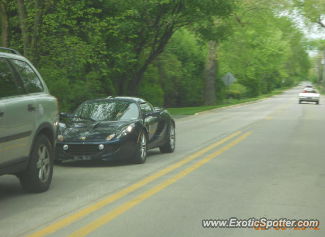 Lotus Elise spotted in Winnetka, Illinois