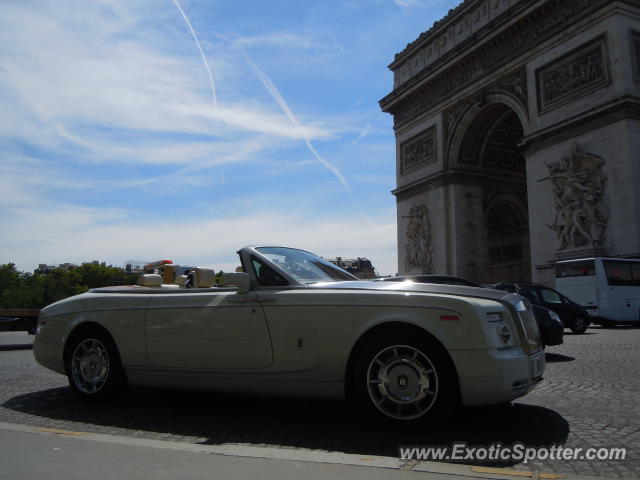 Rolls Royce Phantom spotted in Paris, France