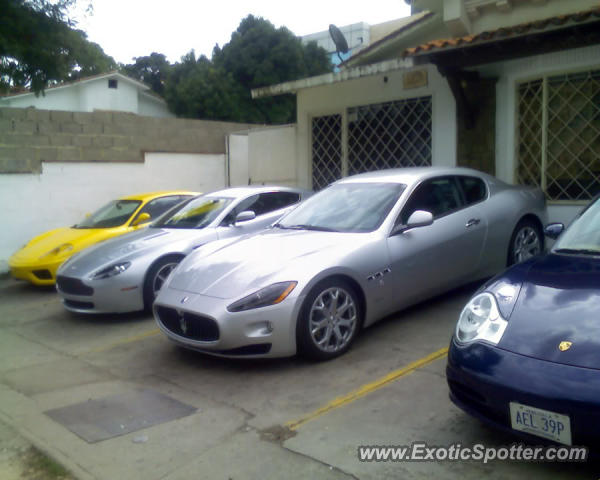 Aston Martin Vantage spotted in Caracas, Venezuela