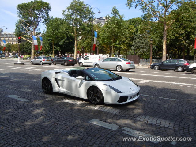 Lamborghini Gallardo spotted in Paris, France