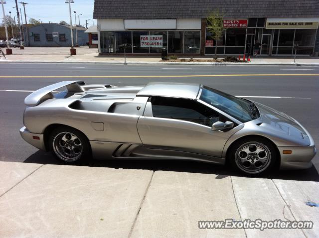 Lamborghini Diablo spotted in Lincoln, Nebraska
