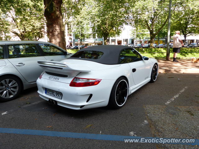 Porsche 911 GT3 spotted in Düsseldorf, Germany