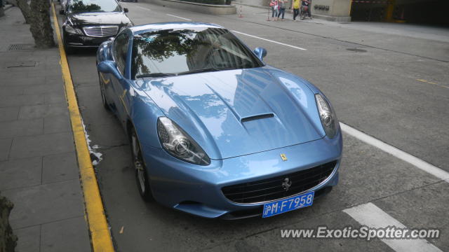 Ferrari California spotted in SHANGHAI, China